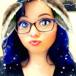 Meet your Posher, Stephany